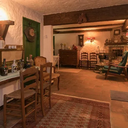 Drakar Villa De Panne